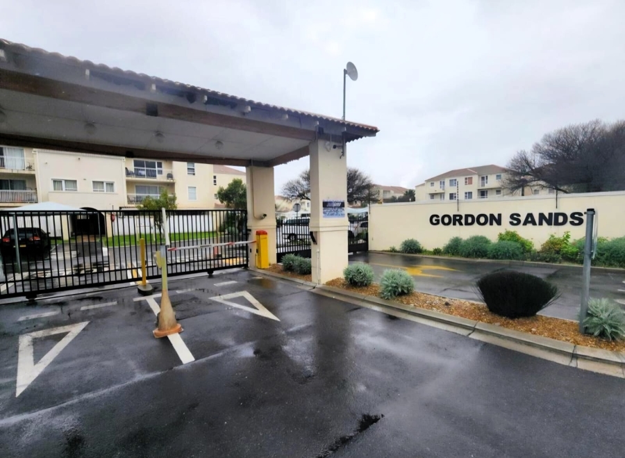 To Let 2 Bedroom Property for Rent in Whispering Pines Western Cape